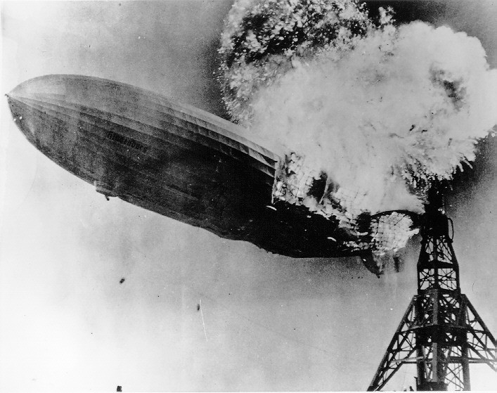 [Hindenburg_burning.jpg]