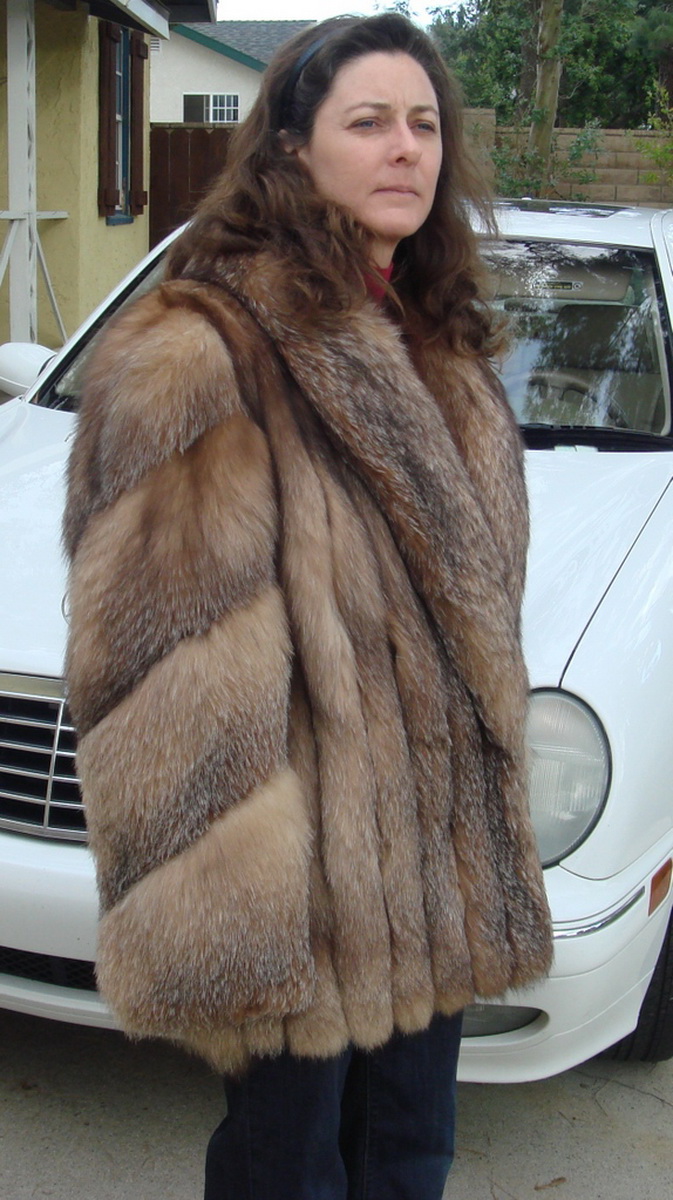 LAFOURRURE2: Crystal fox fur jacket