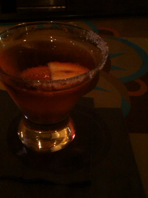 [strawberry+saki+martini.jpg]
