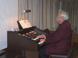 Our July 2008 Guest Artist, Ron Clark on the Club's Technics GA3