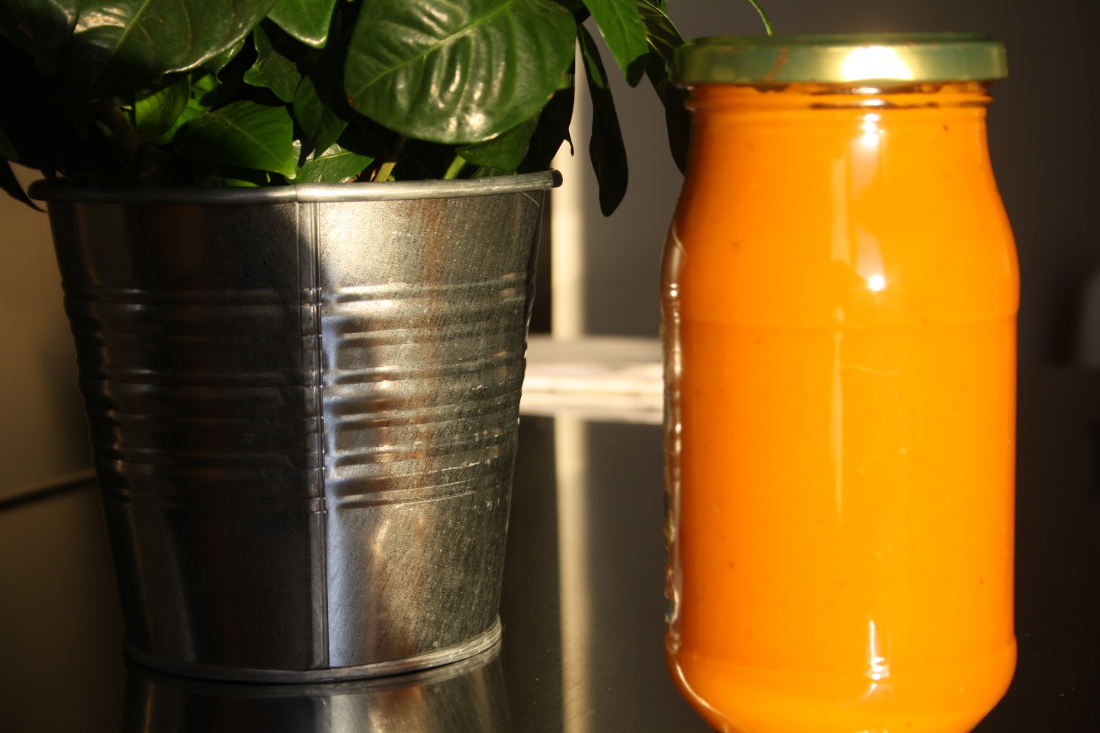 HE VENIDO A COCINAR SALSA DE TOMATE EXPRESS