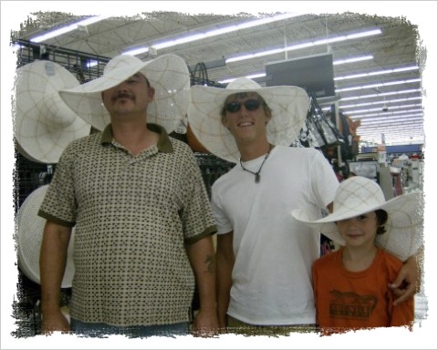 [dad+mike+zane+hats2.jpg]