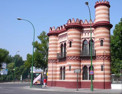 fashion & art essences