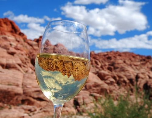 [wine.jpg]