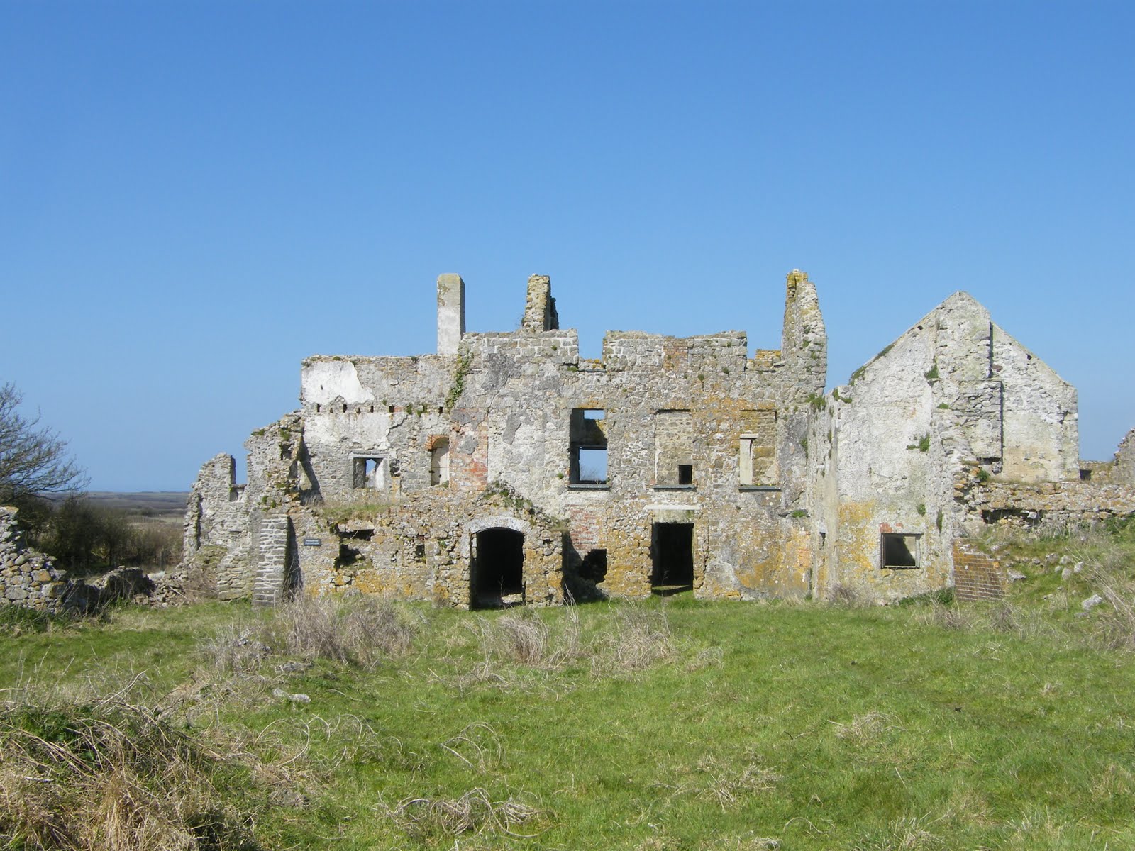 Pembroke and Monkton Local History Society: Castlemartin Range West