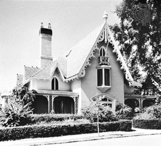 [house+by+alexander+jackson+davis.jpg]