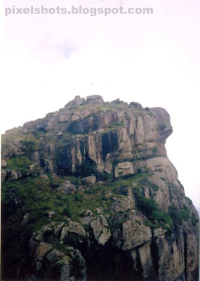 ramakkalmedu-highest-peak,tallest mountain peak in the area of ramakkalmeu mountains,mountains photo from kerala