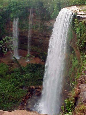 Vista da Cachoeira Rio Formoso em Tangará da Serra
