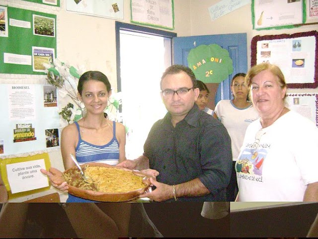 Blogueiro visita Feira do Conhecimento da 'João Batista"