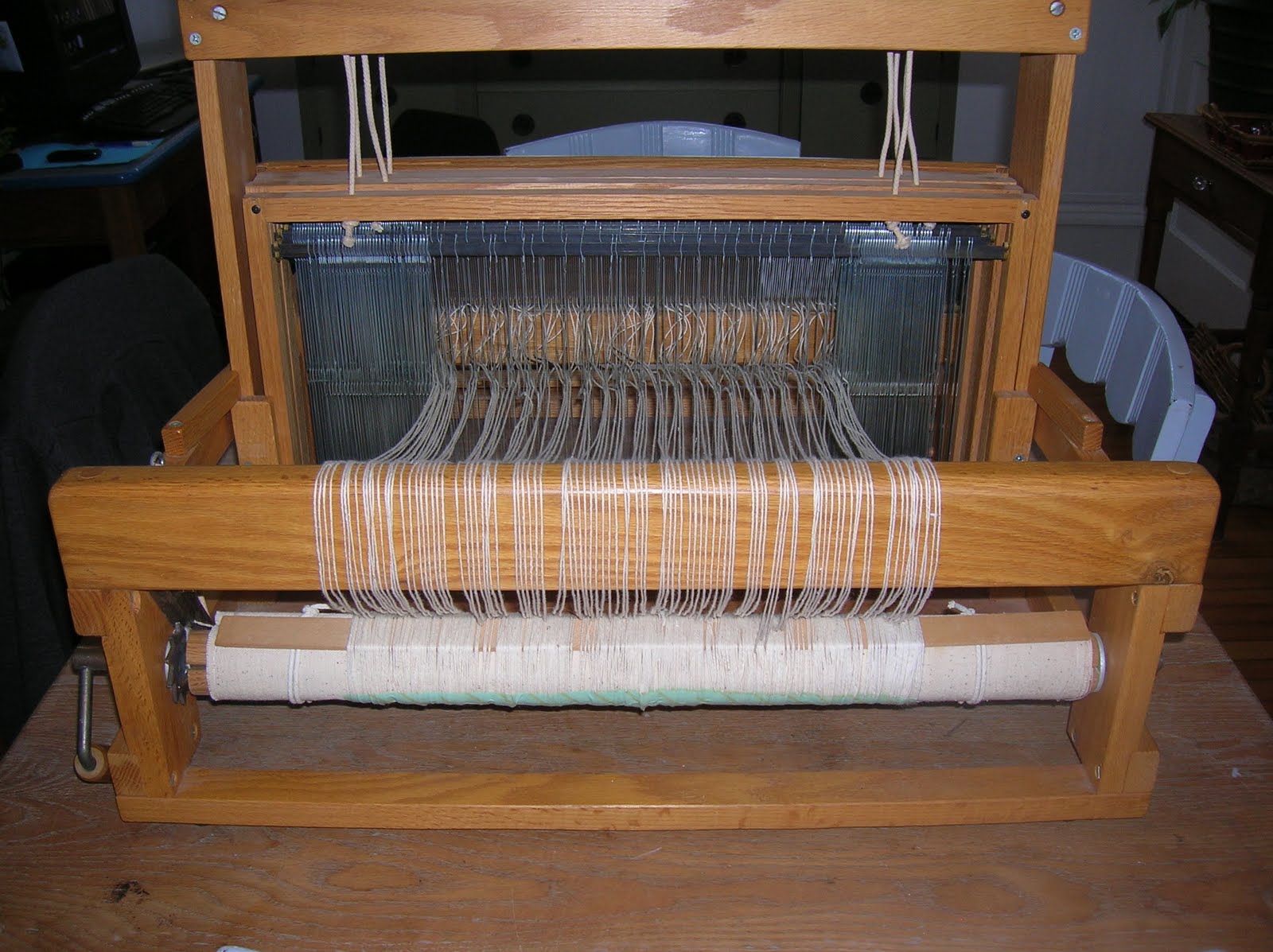 Melody Notes: Selling my loom....