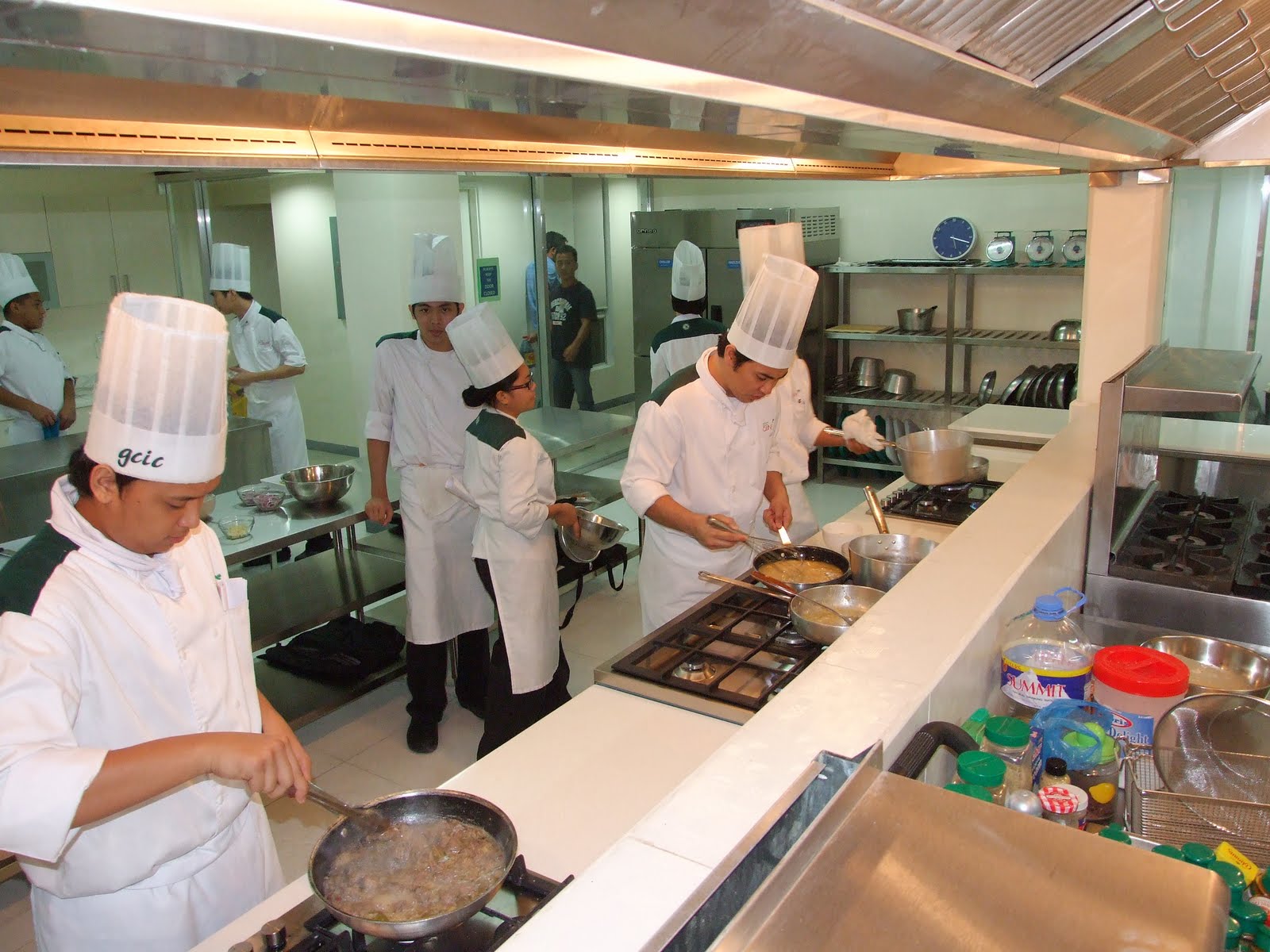 firsttier Global City Innovative College Changing with the Times By