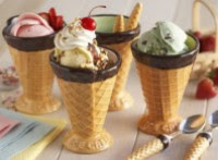 ice cream sundae dishes