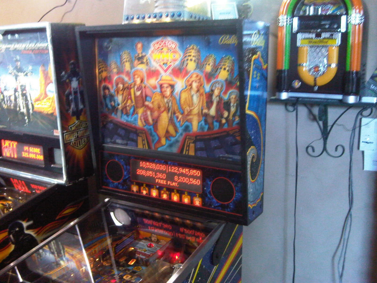 Vina Distributing Doctor Who Pinball Machine
