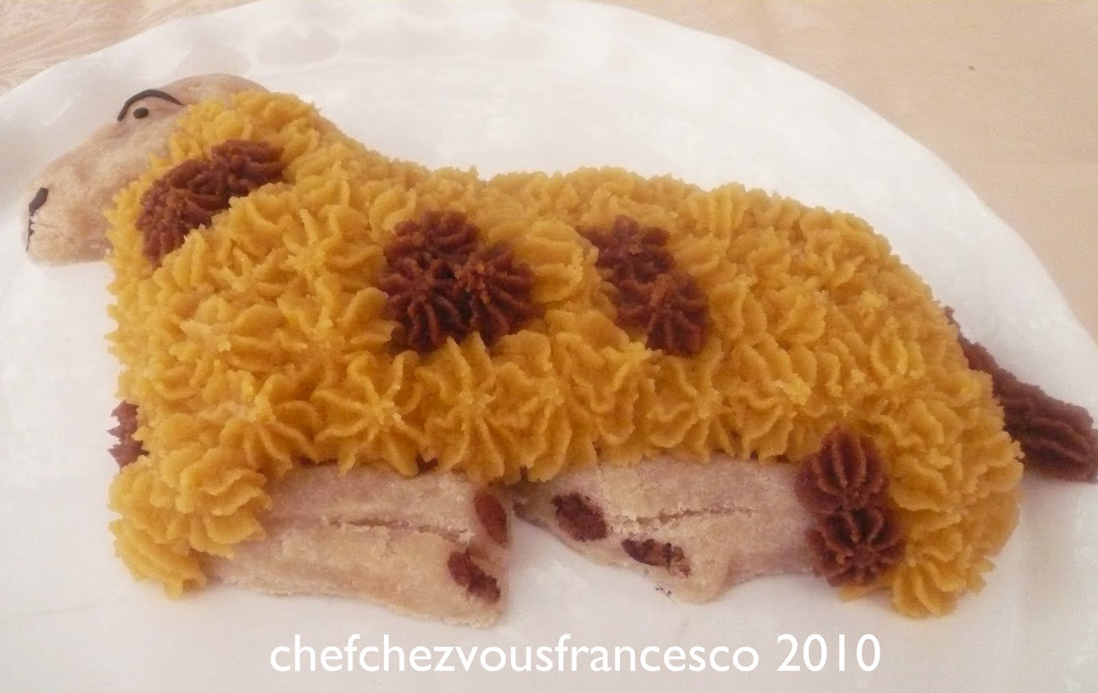 Chefchezvous Il Signore degli Agnelli........di pasta di mandorle Chefchezvous Il Signore degli Agnelli........di pasta di mandorle