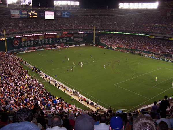 Beckham%20First%20MLS%20Game.jpg