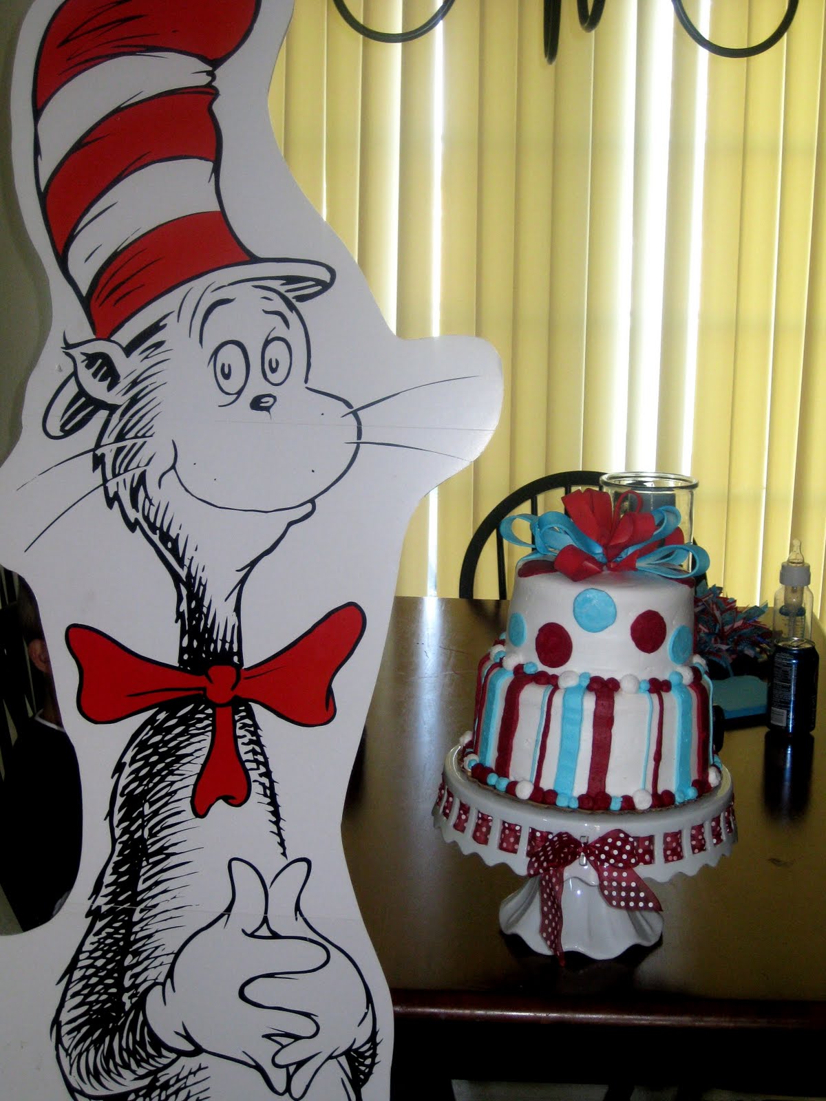 Our Life with Two: Dr Seuss Party Decor