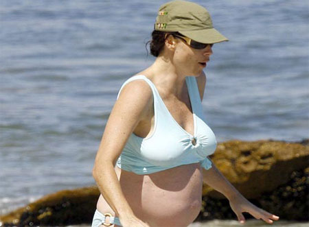 [minniepregkini.jpg]