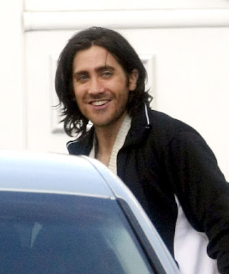 jake gyllenhaal long hair