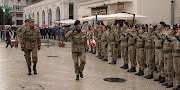 Il rimpatrio a Bari dal Kosovo, della Corazz. "Pinerolo", la cerimonia il Gen C.A.