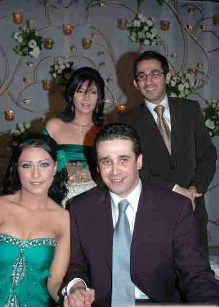 جميع صور كريم عبد العزيز وزوجته