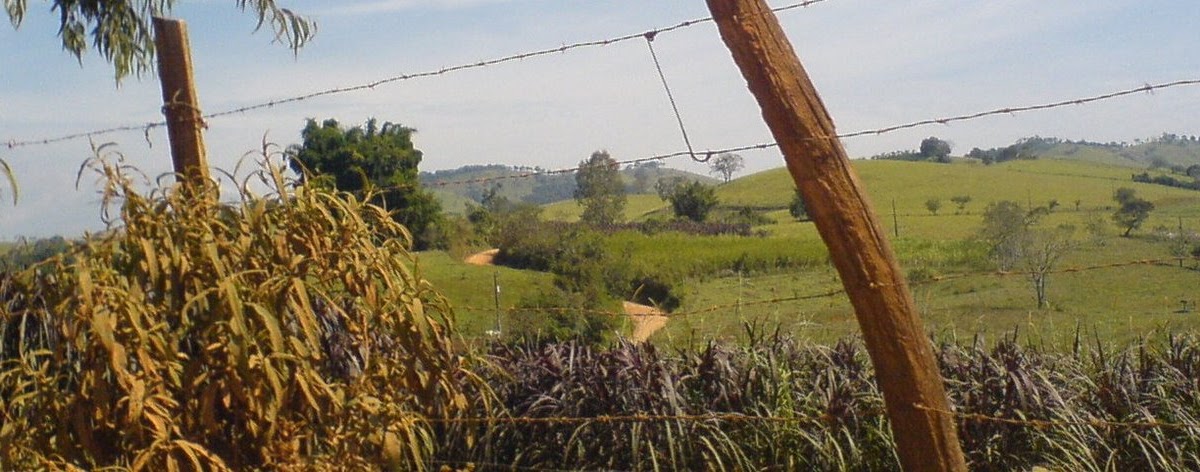 O mundo é plano Borda da Mata (MG) Chegando, via Francisco Sá