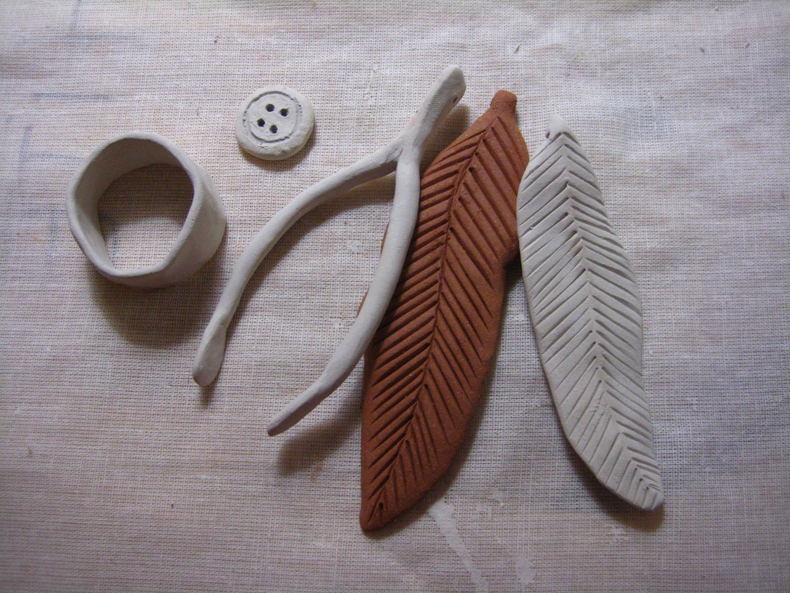 (Mud)Bucket Studio Time Cream and Sugar