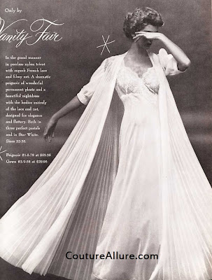 1955, Vanity Fair, peignoir set, pleated robe