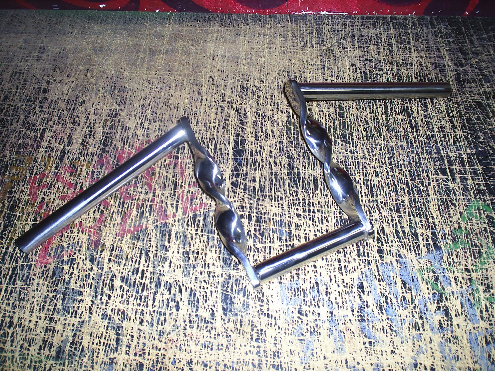 FRONT ST CYCLE Stainless Twisted Z bars