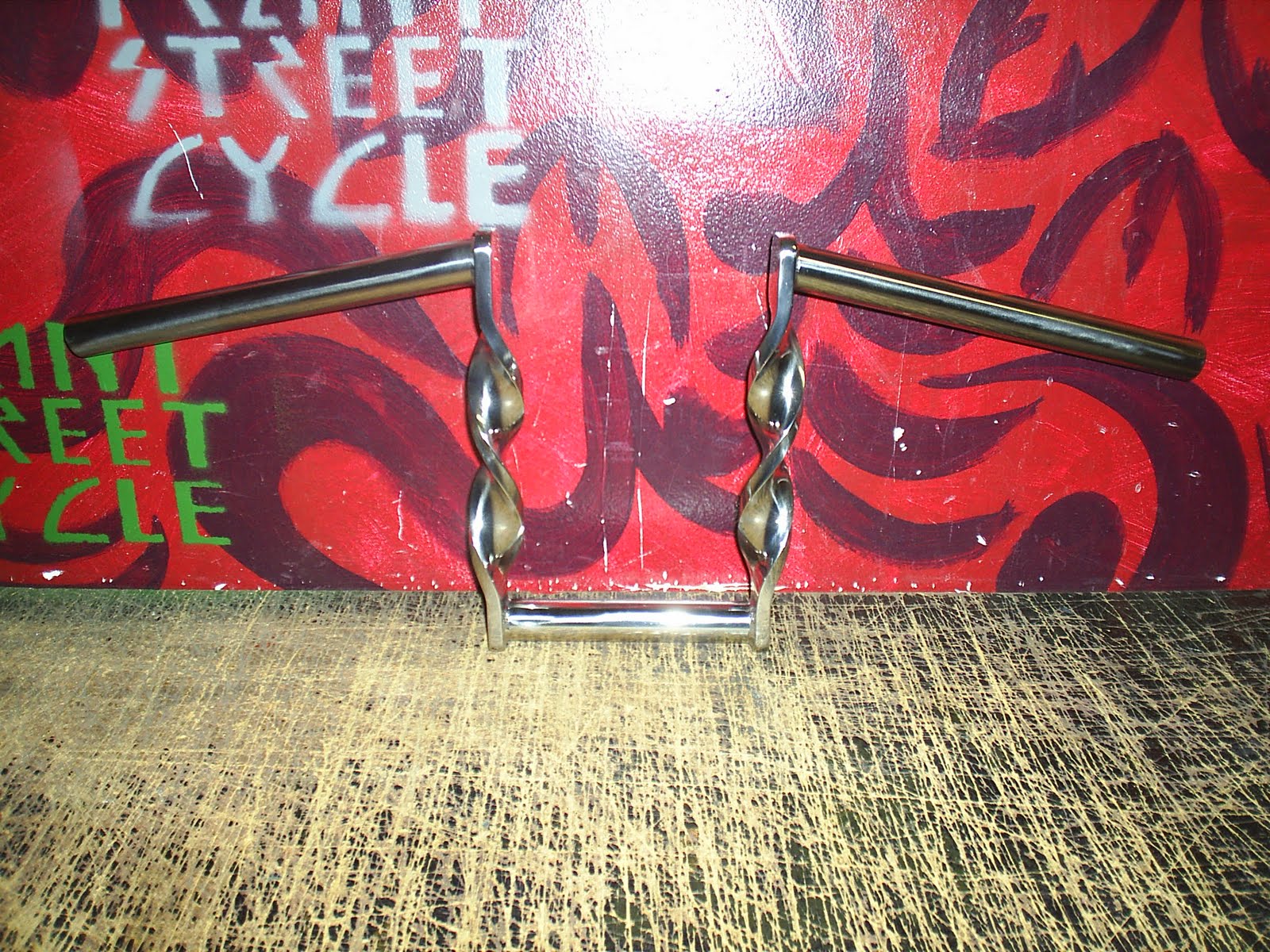 FRONT ST CYCLE Stainless Twisted Z bars