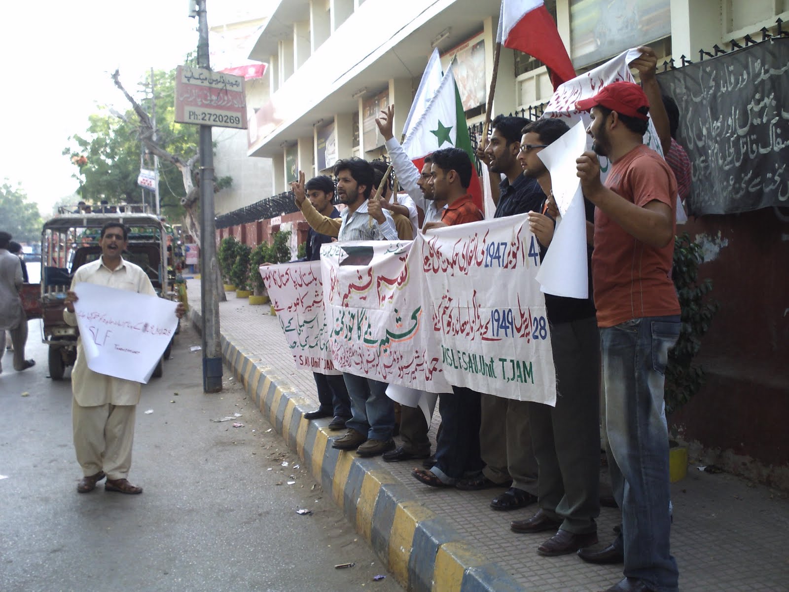 [PICT0032-742647.JPG]