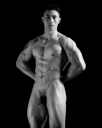 [PETER+LE+NAKED+(8).jpg]