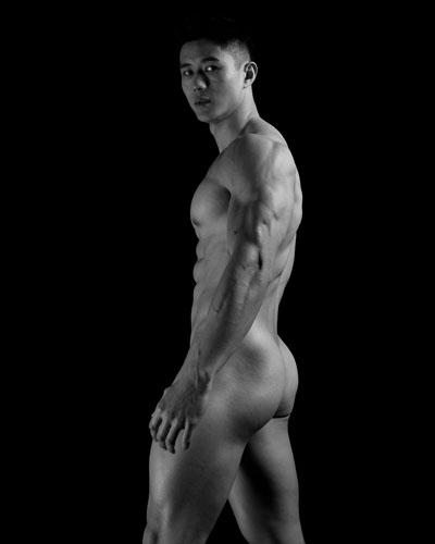 [PETER+LE+NAKED+(10).jpg]