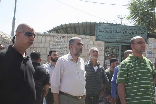 [091004145229YGHb.jpg]