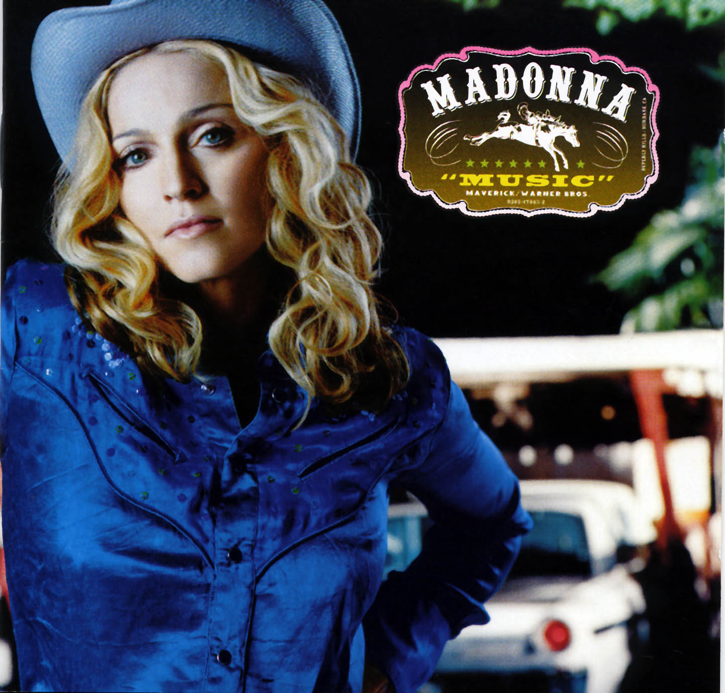 http://4.bp.blogspot.com/_RtMJ-VAHcnQ/THMZo45jZFI/AAAAAAAAA9A/ec1VY7IQcoA/s1600/Madonna-Music-Frontal.jpg