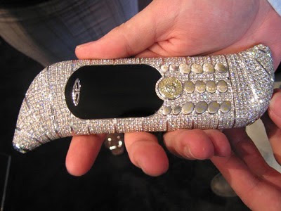 Worlds_Most_Expensive_Cell_Phone_04.jpg