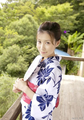 Japanese Girls and Babes: Popular and beautiful AV idol - Chinatsu Izawa