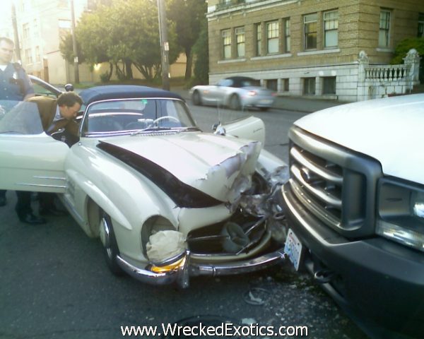 [red-gear_#08_top10_most_expensive_car_crash_2.jpg]