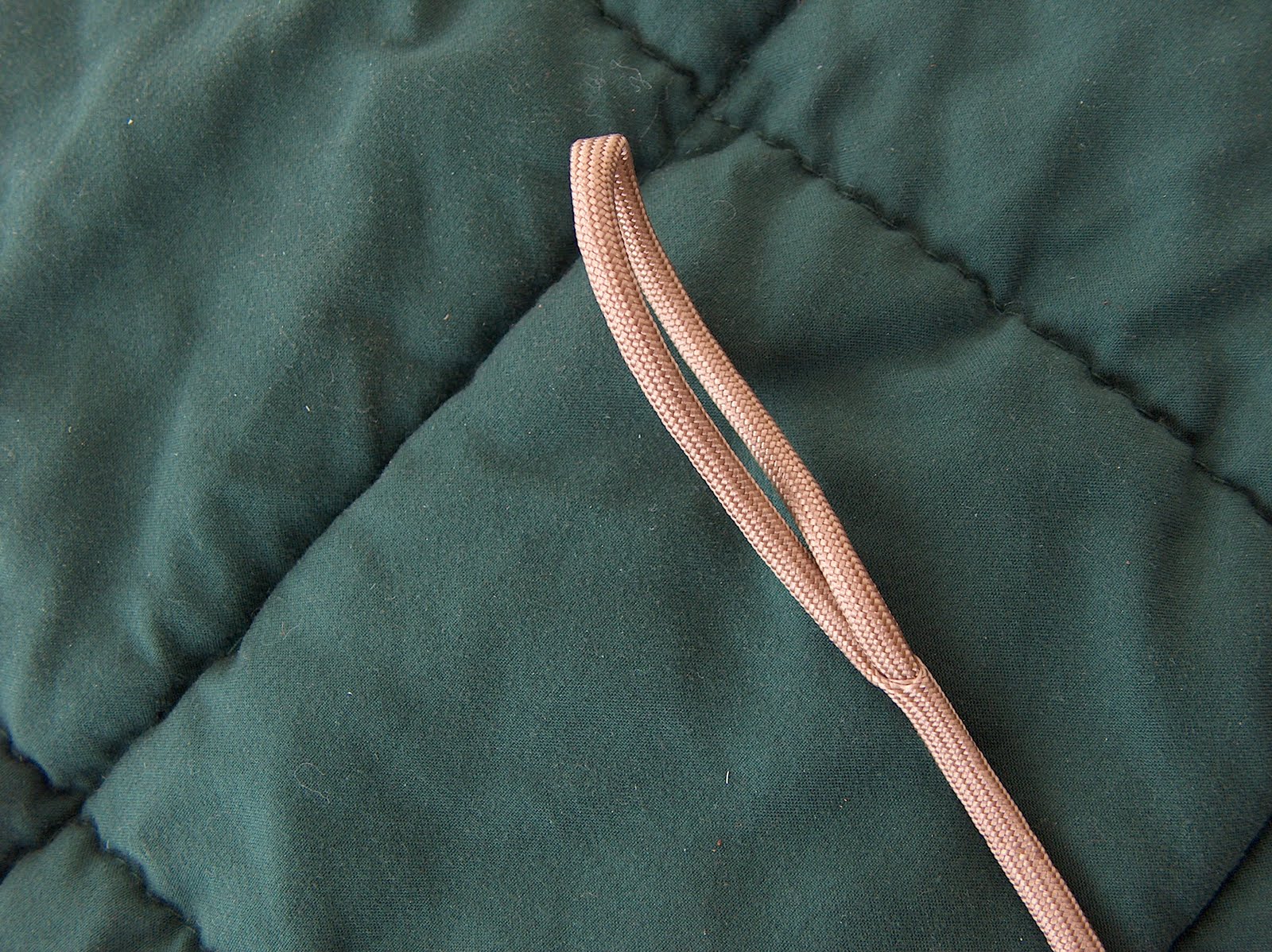 International Falconry Academy Making Paracord leashes