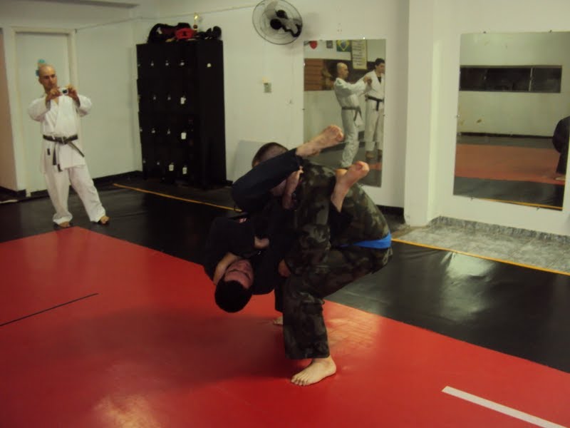 Academia Fighter Champion Armlock voador