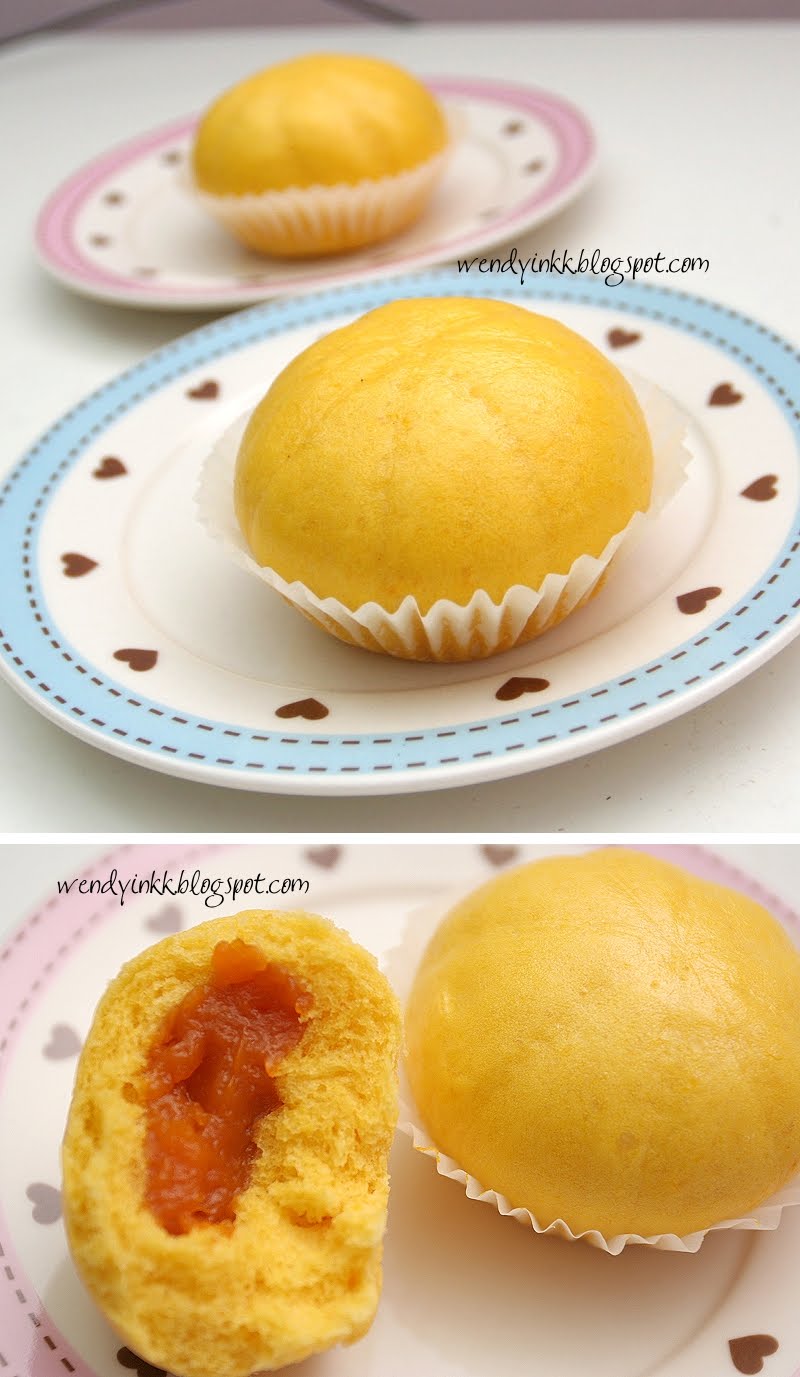 Table for 2.... or more: Steamed Pumpkin Buns 南瓜包子