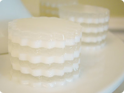 wedding dessert bar The white biscuit sticks with pearls layered jelly 