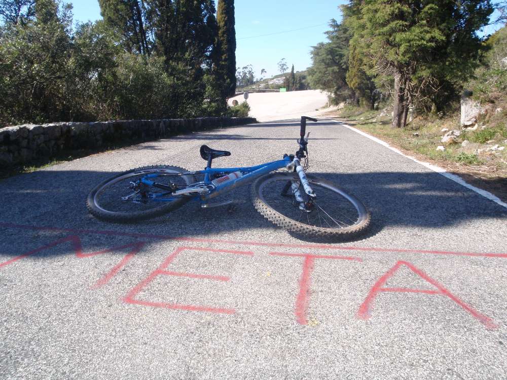 [10+grutastantonio+meta.jpg]