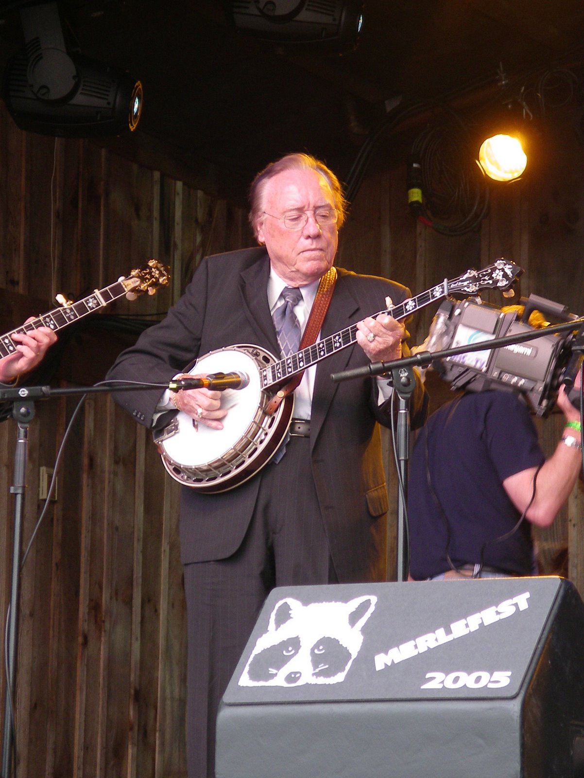[Tribute+to+Bill+Monroe+with+Earl+Scruggs+(3).JPG]