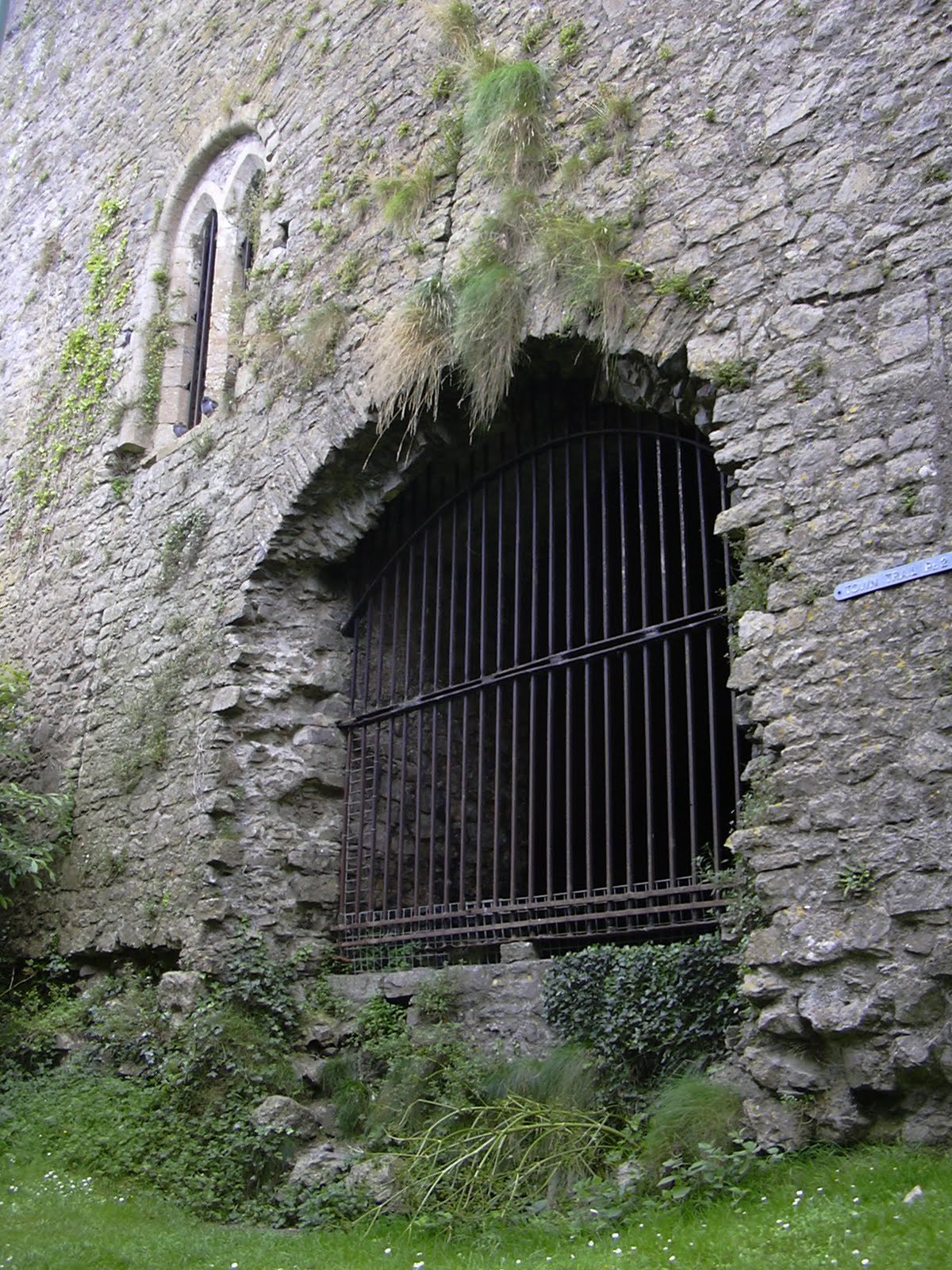 Pembrokeshire Coast Path: Hundleton to Pembroke Dock