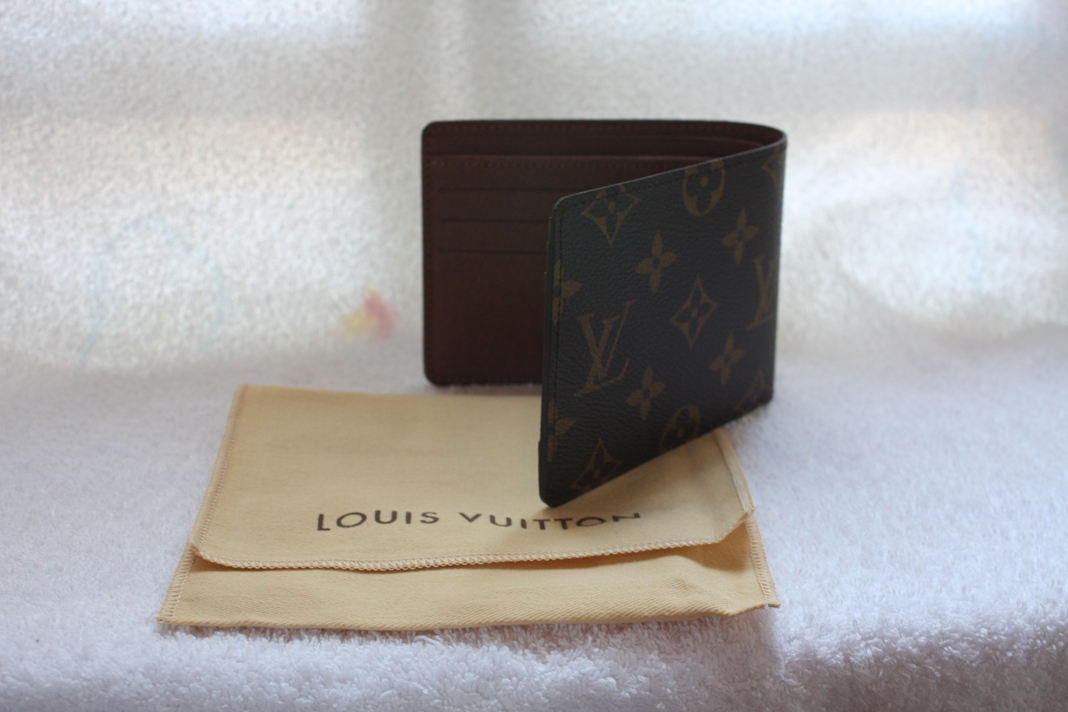 like a flea Louis Vuitton Multiple wallet for sale (SOLD)