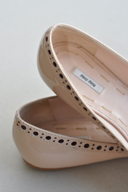 stiletto flats