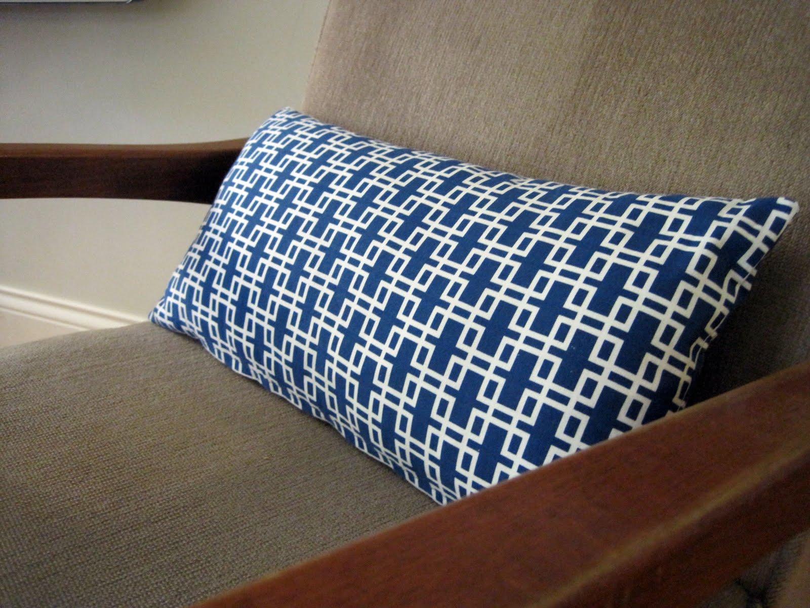 Sutton Grace my favorite pillow tutorial