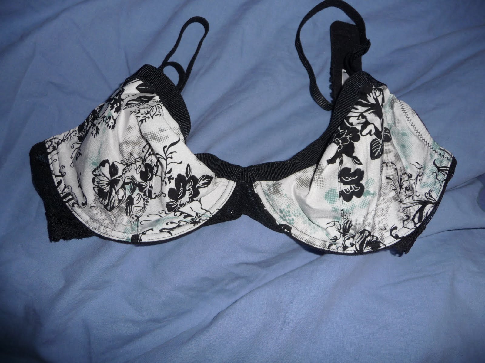Petite fée production: soutien gorge d'allaitement