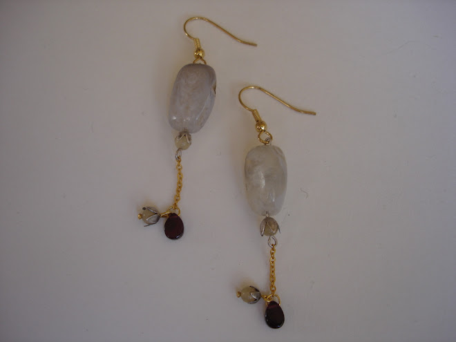 24 boucles d'oreilles 15e