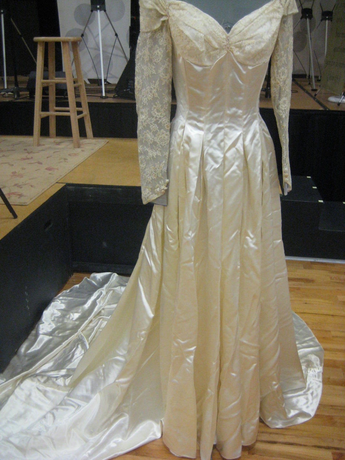 All Things Quilty and Artsy Carolina Longarm Quilt ShowPart 1